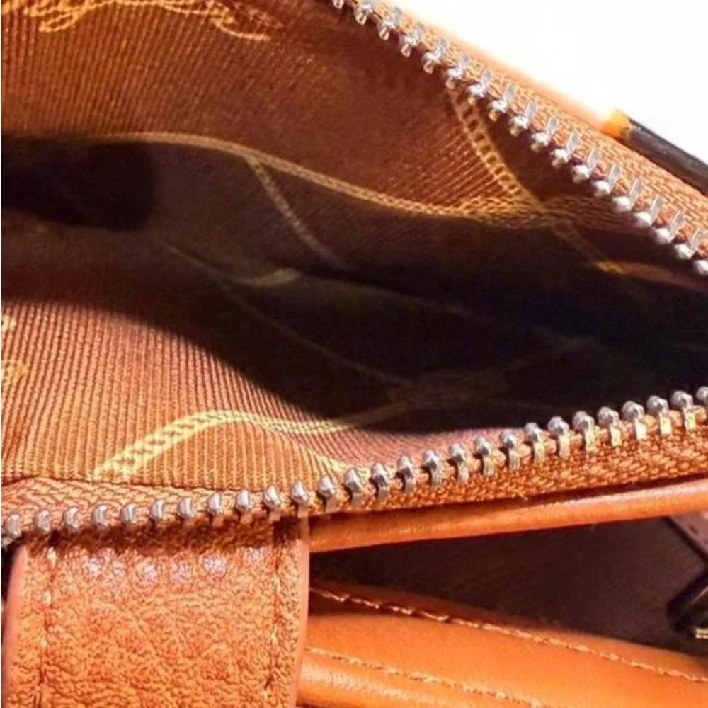 Wrangler Cowhide Pattern Wallet with Tan Accents - Picture 7 of 7